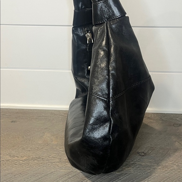 Hobo International Black Leather Shoulder Bag - Picture 7 of 14